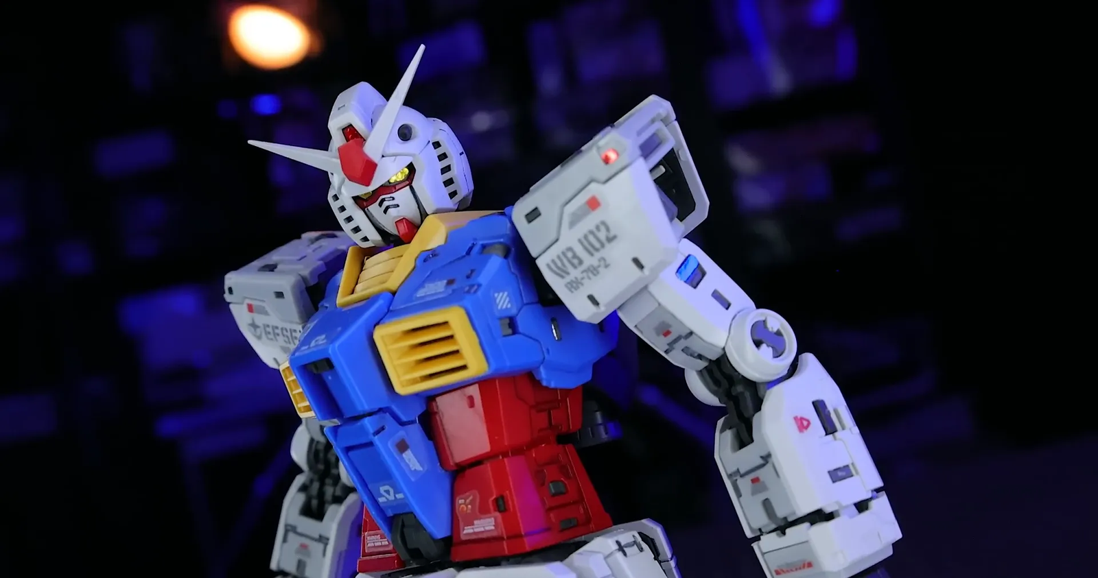 Vista completa del Gundam en 360 grados