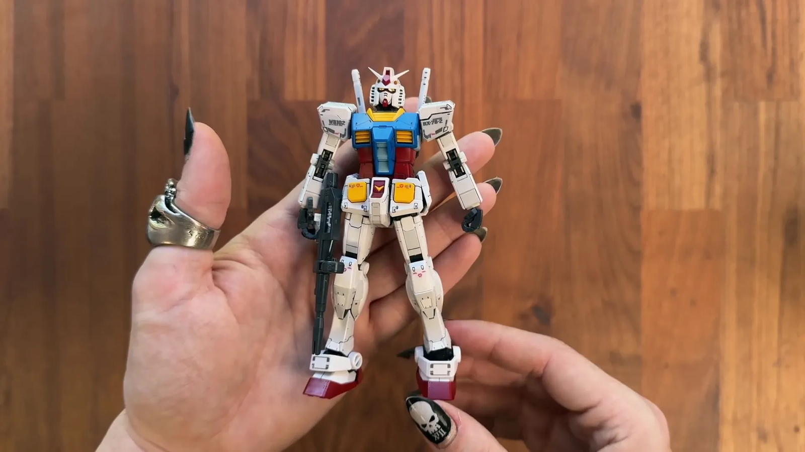 Primer modelo RG RX-78-2, clásico de la línea Real Grade